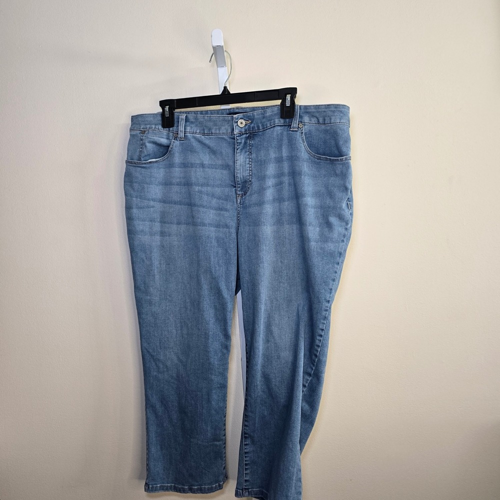 Talbots Simply Flattering 5Pocket Straight‎ Leg denim Capris Ladies sz 18W